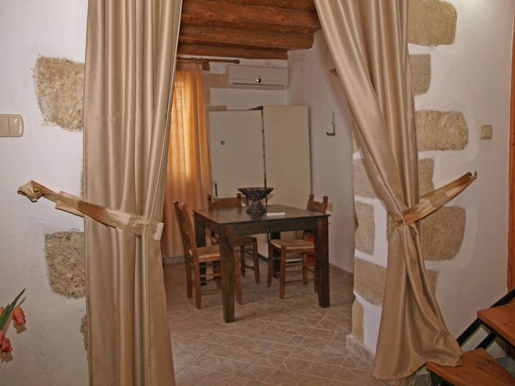 Vafes Traditional Stone Houses Pokój zdjęcie